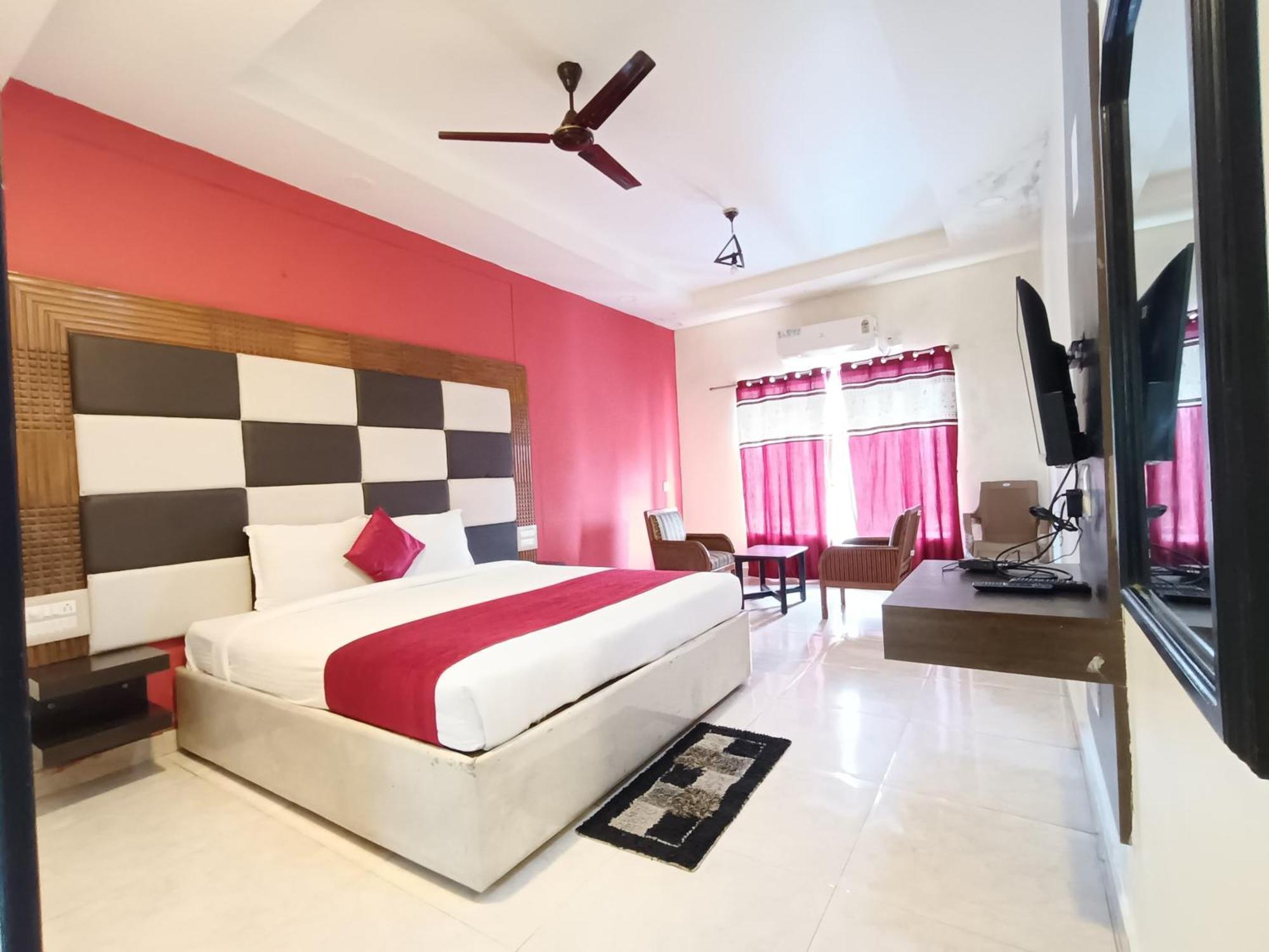 Hotel New Rajdarshan Madikeri Exterior foto