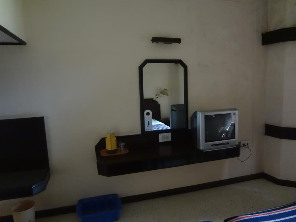 Hotel New Rajdarshan Madikeri Exterior foto