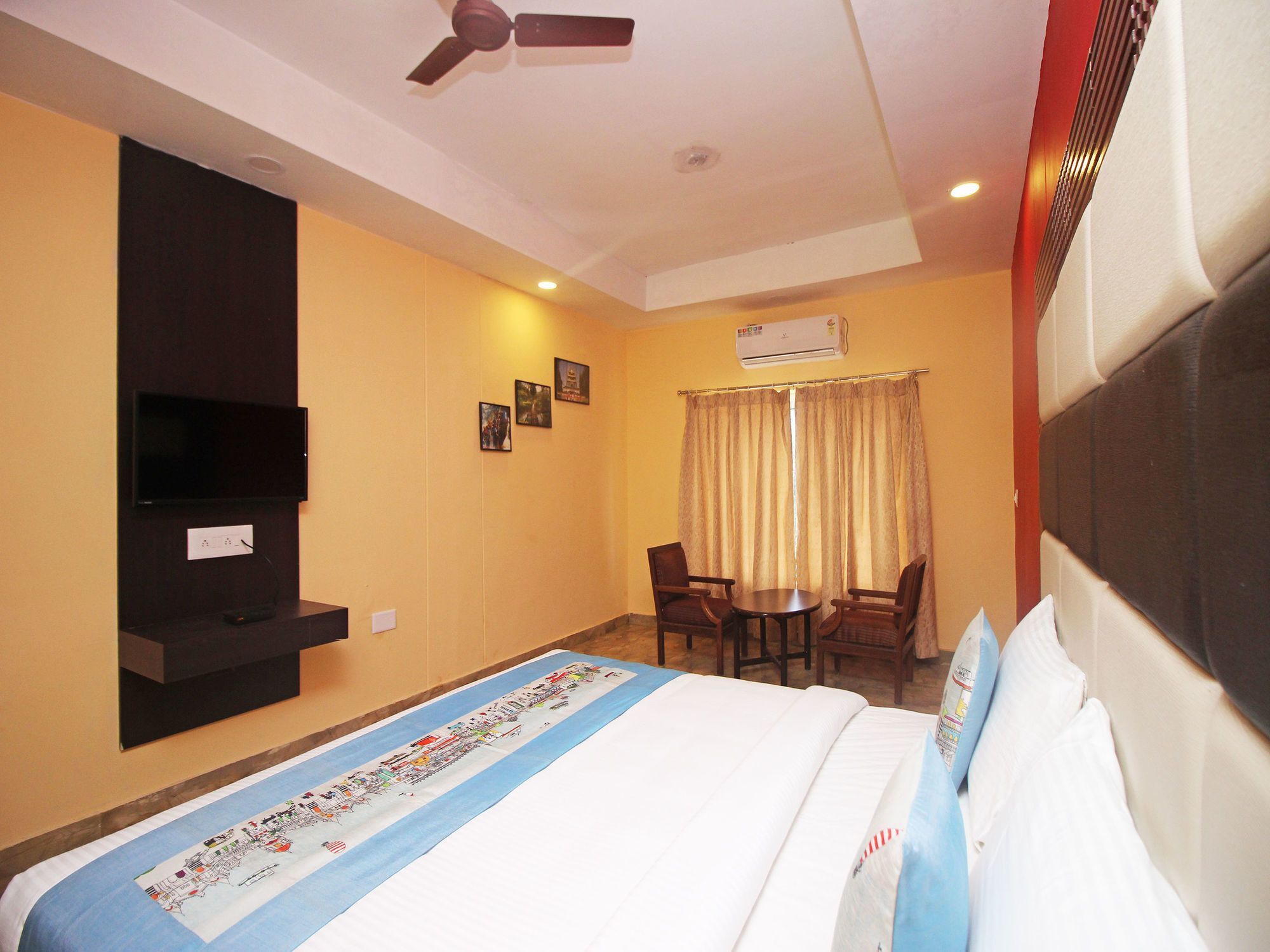 Hotel New Rajdarshan Madikeri Exterior foto